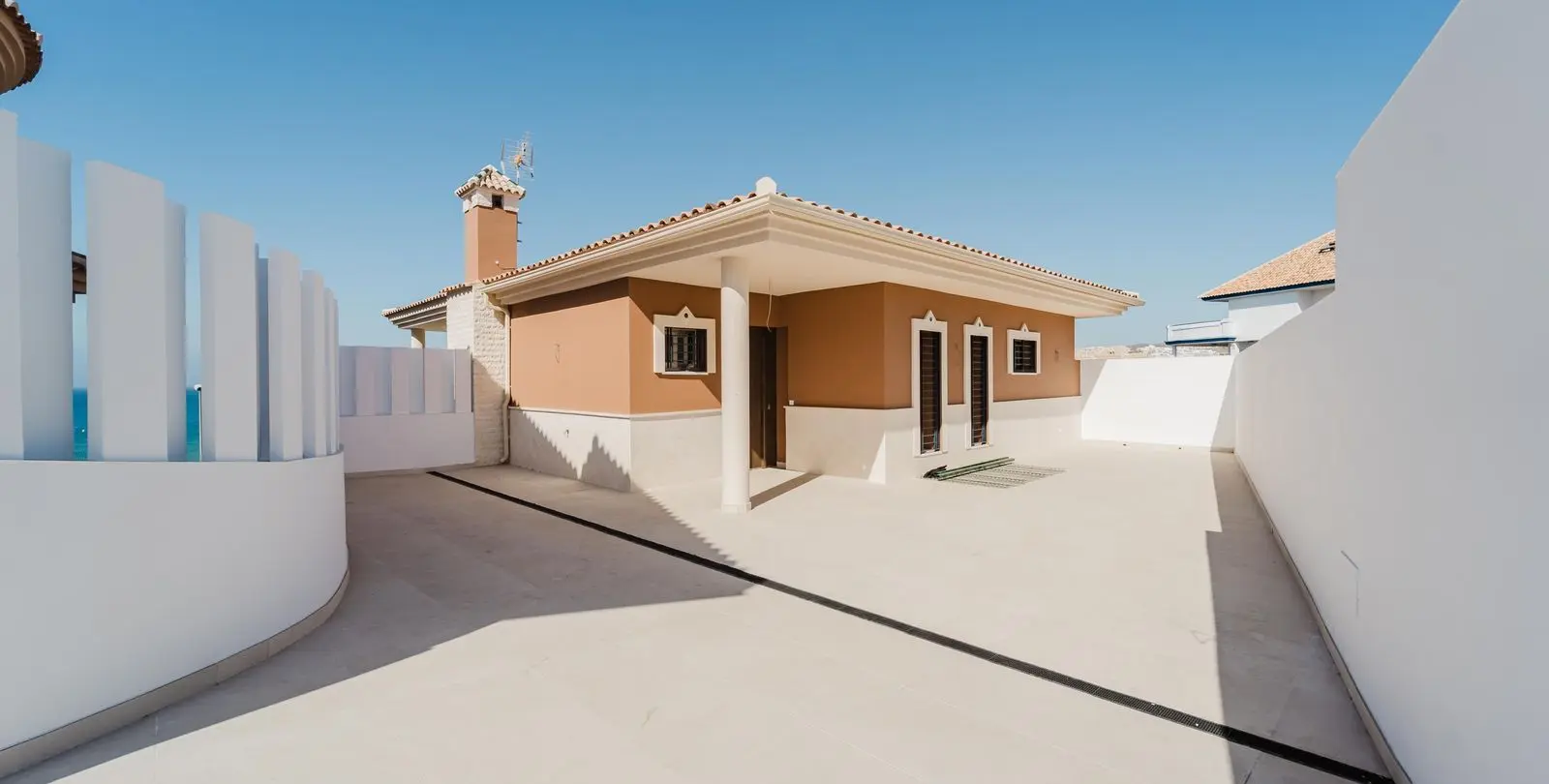 Venta de villa independiente en La Cala 6