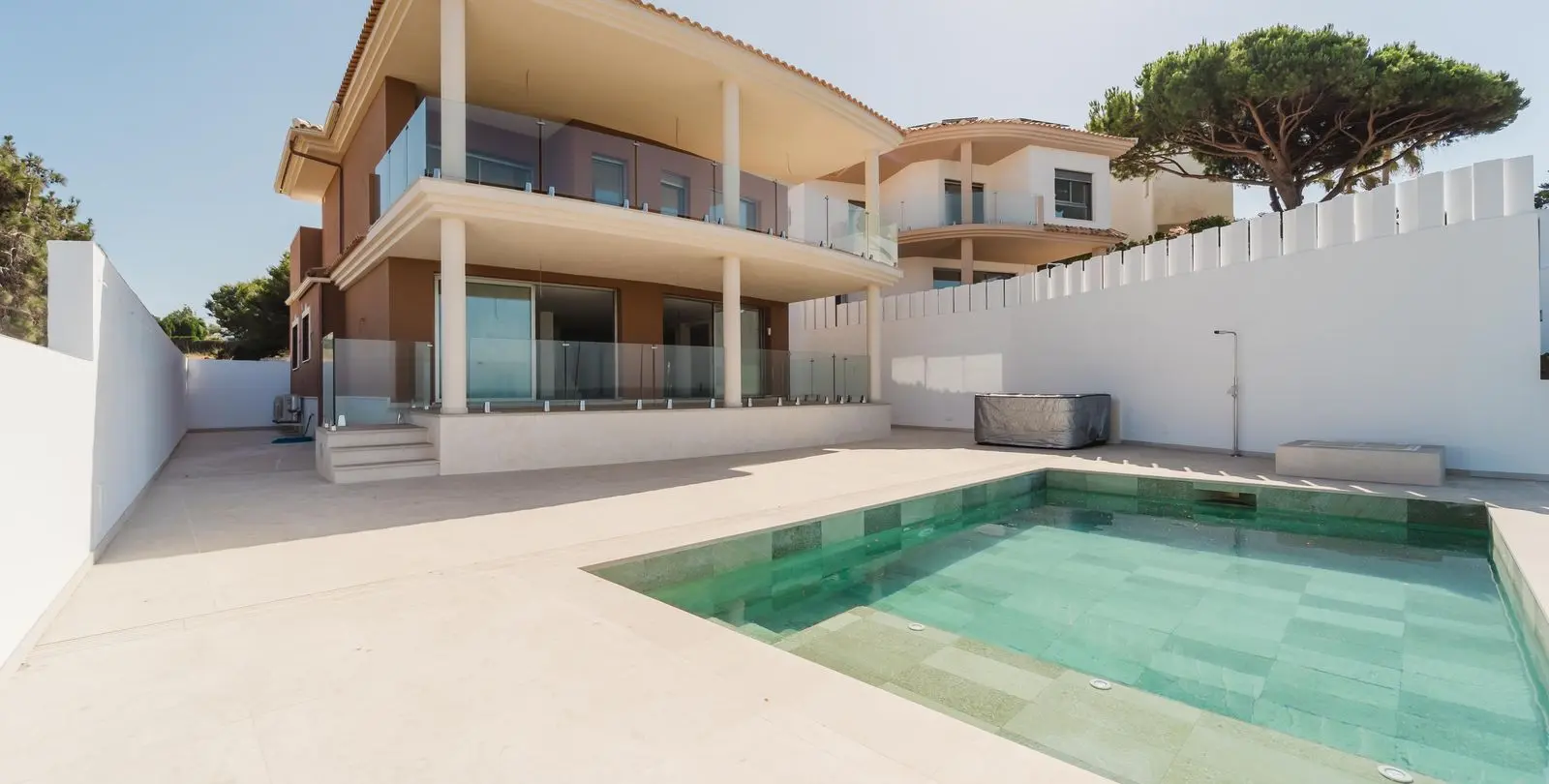 Venta de villa independiente en La Cala 12