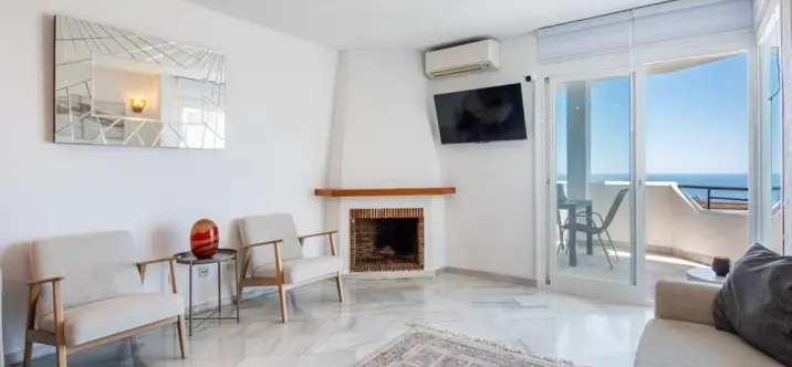 Продажа апартаментов на среднем этаже в Mijas Costa 3