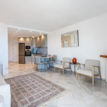 Продажа апартаментов на среднем этаже в Mijas Costa