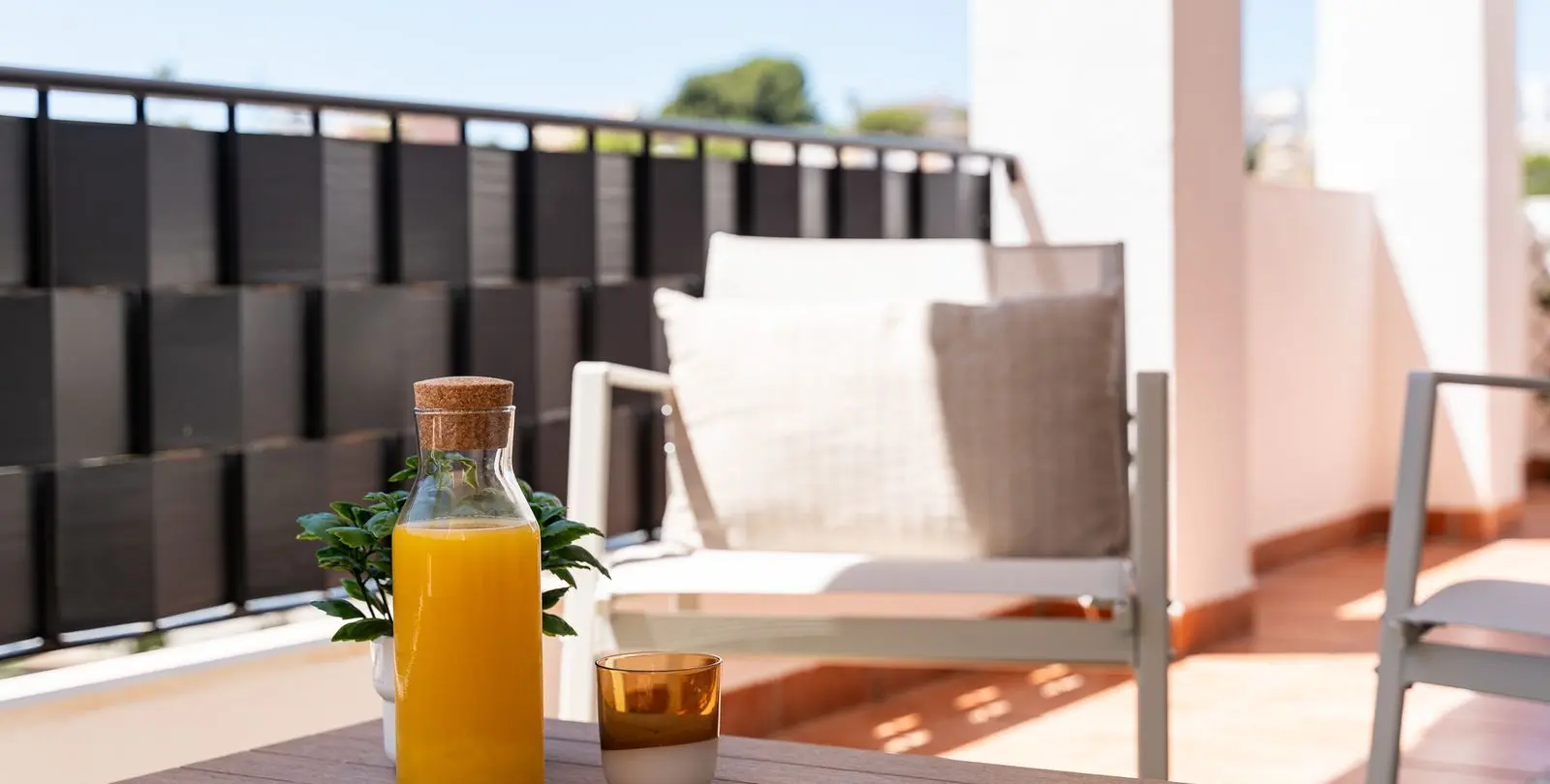 Sale of middle floor apartment in Torrequebrada 8