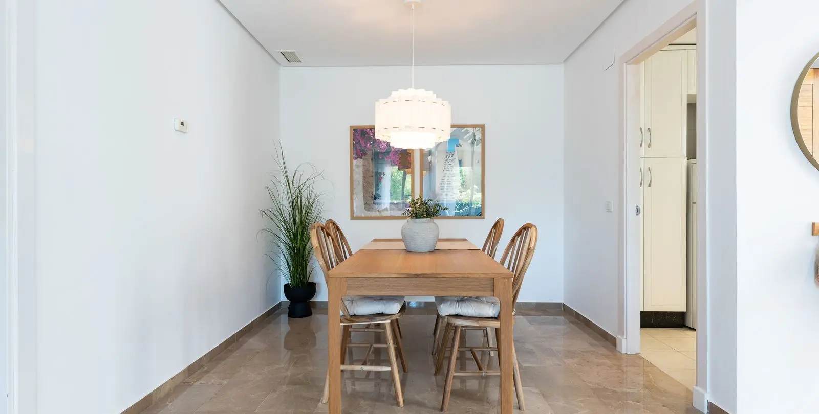 Sale of middle floor apartment in Torrequebrada 17