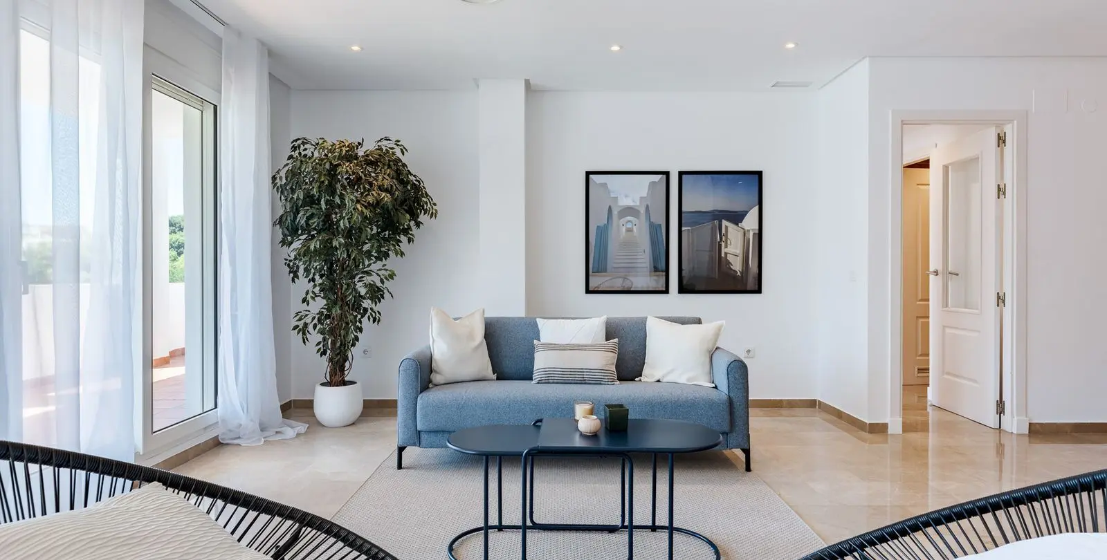 Sale of middle floor apartment in Torrequebrada 24