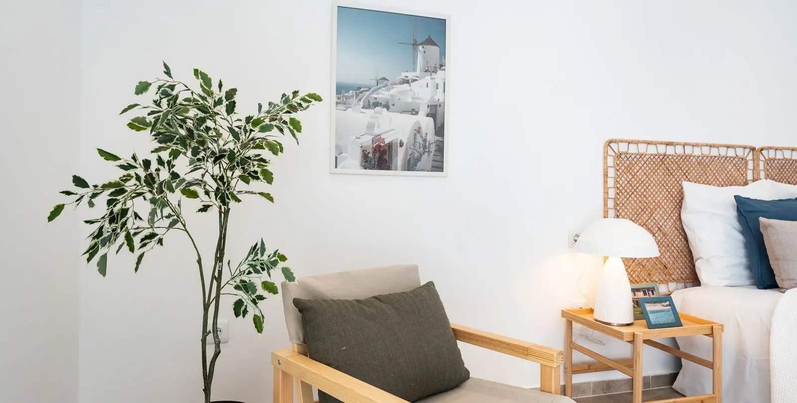 Sale of middle floor apartment in Torrequebrada 41