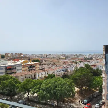 Продажа апартаментов на среднем этаже в Estepona