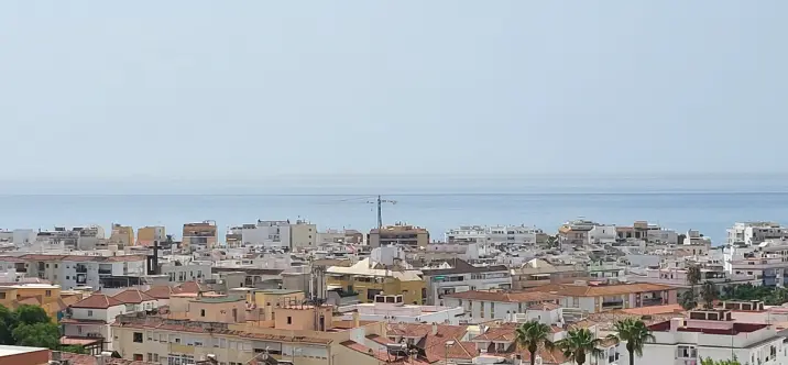 Продажа апартаментов на среднем этаже в Estepona 1