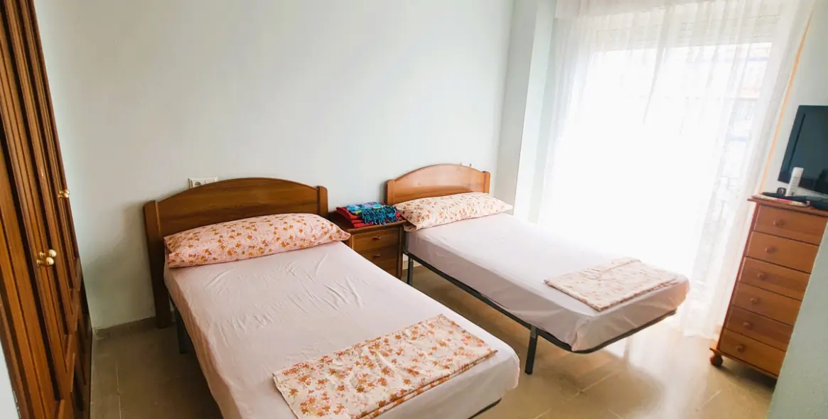 Sale of middle floor apartment in Estepona 14