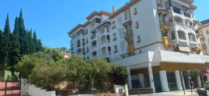 Продажа апартаментов на среднем этаже в Marbella 0