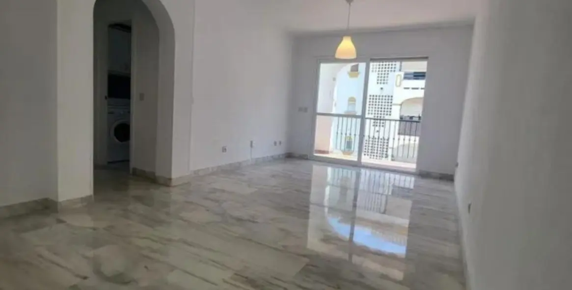Продажа апартаментов на среднем этаже в Marbella 2