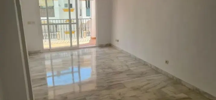 Продажа апартаментов на среднем этаже в Marbella 3