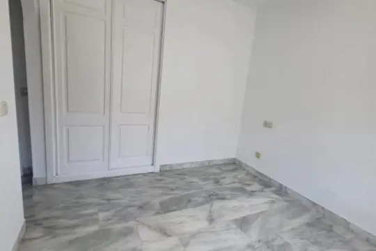 Image 6 thumb