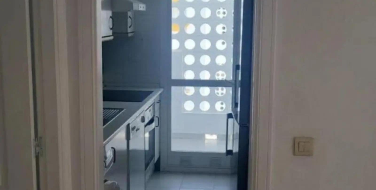 Venta de apartamento en planta media en Marbella 16