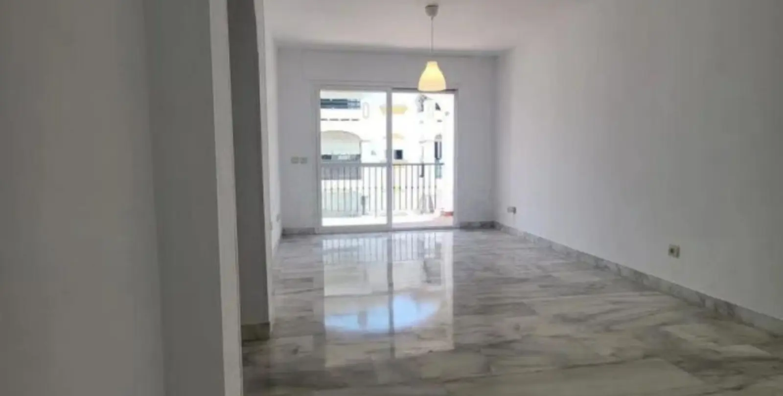Venta de apartamento en planta media en Marbella 21