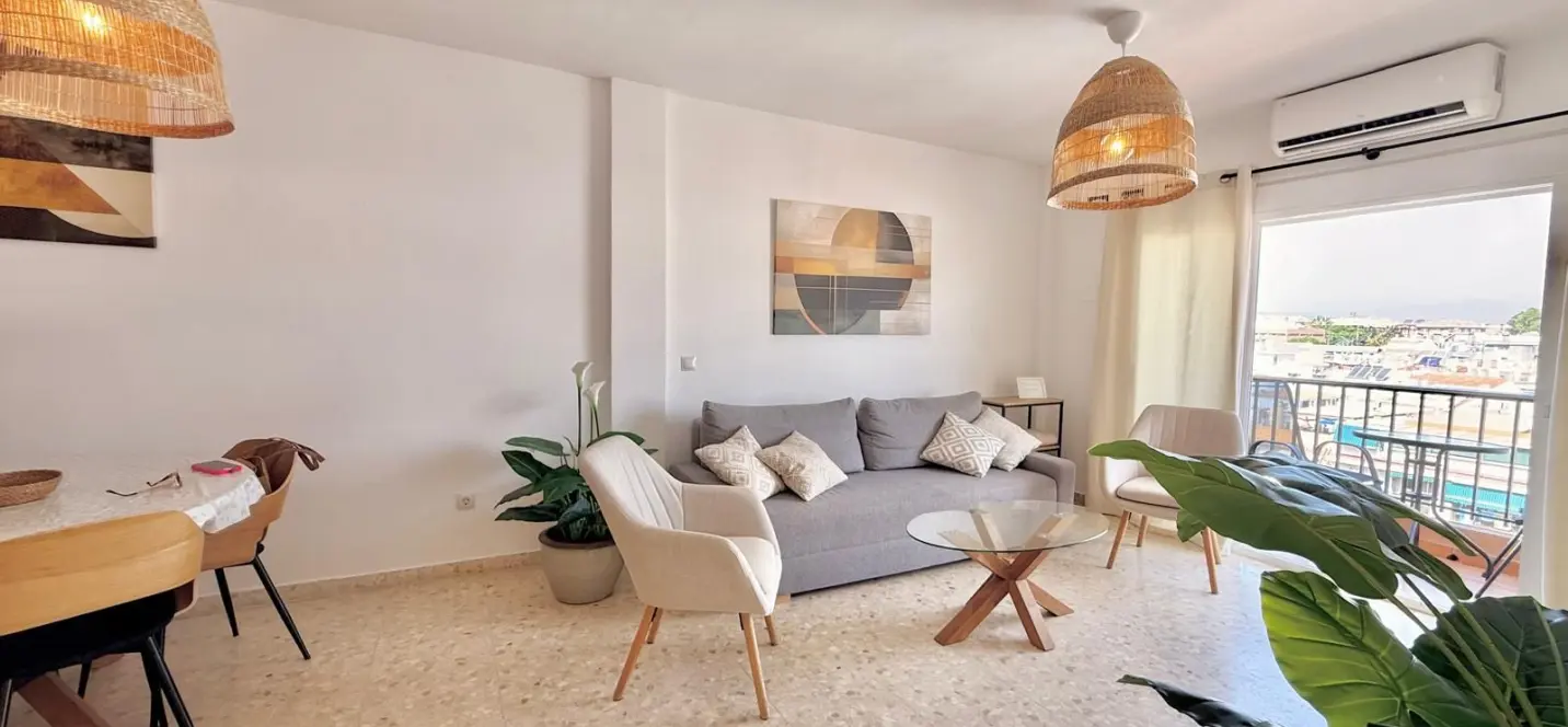 Sale of penthouse in Fuengirola 0