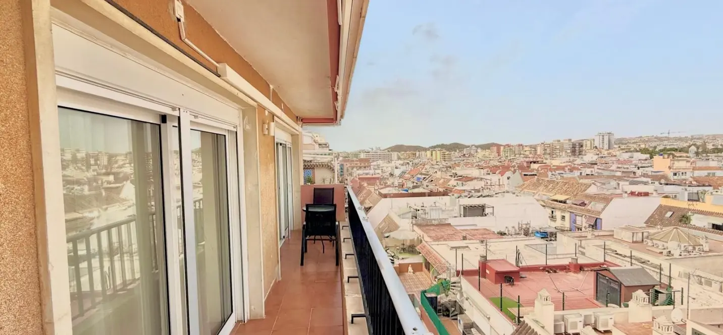 Sale of penthouse in Fuengirola 1