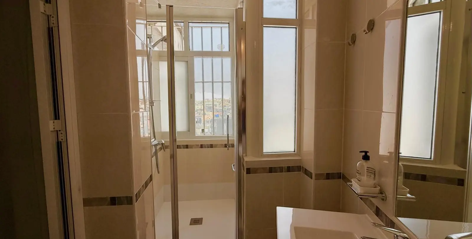 Sale of penthouse in Fuengirola 19