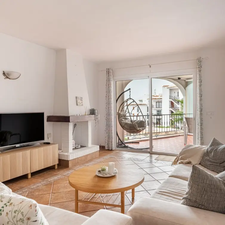 Venta de apartamento en planta media en Riviera del Sol