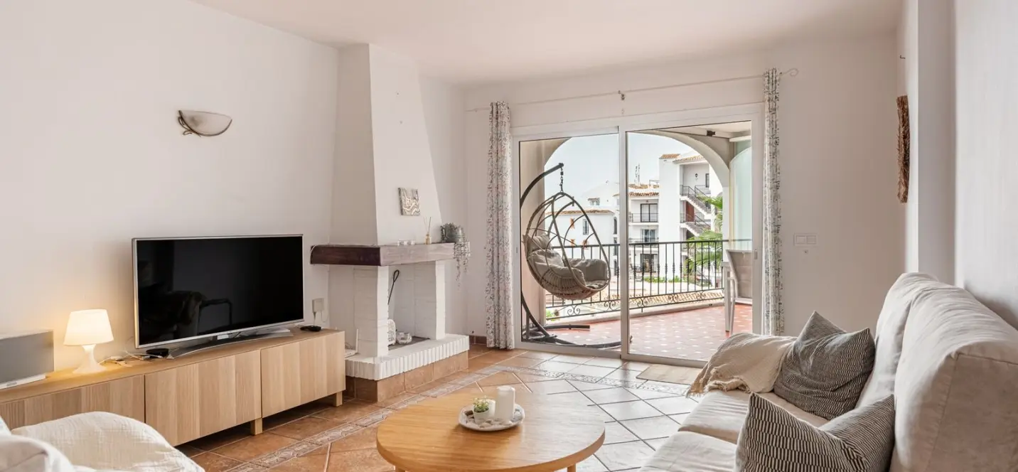 Venta de apartamento en planta media en Riviera del Sol 3