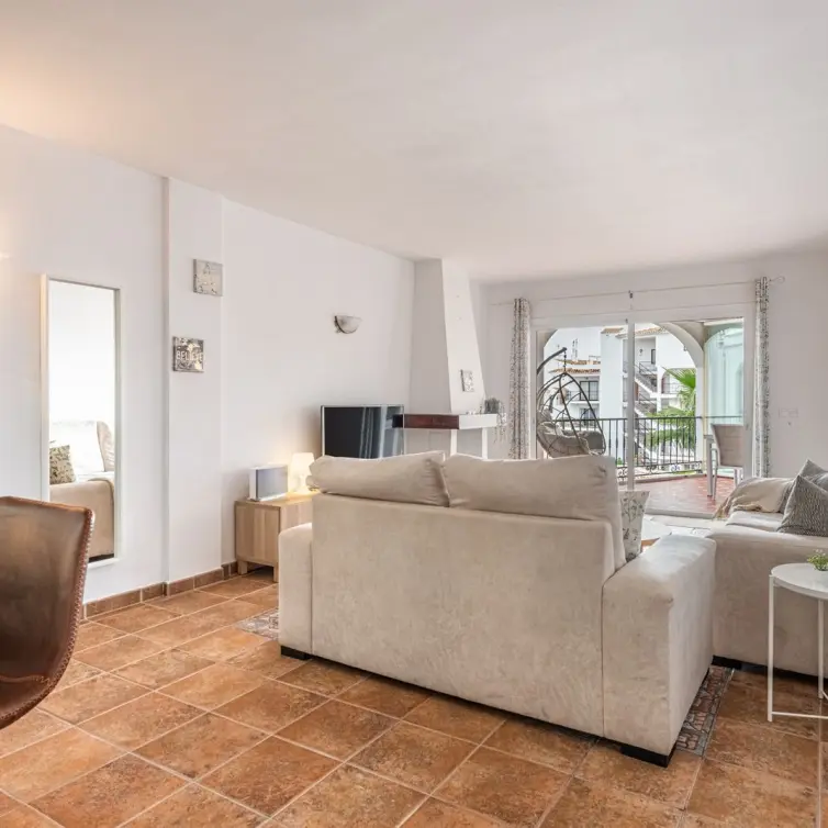 Venta de apartamento en planta media en Riviera del Sol