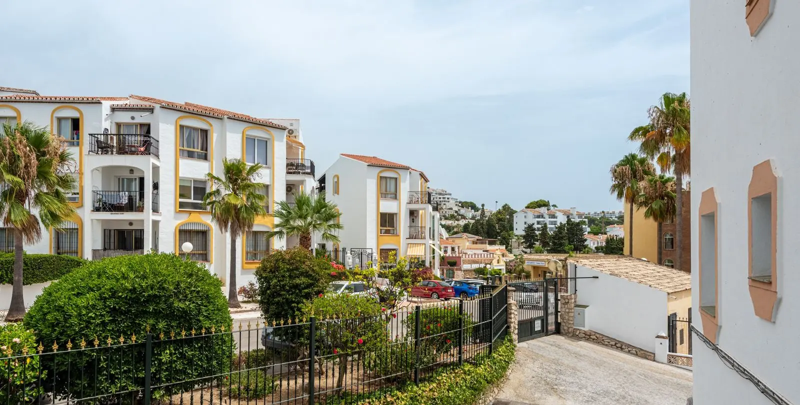 Venta de apartamento en planta media en Riviera del Sol 23