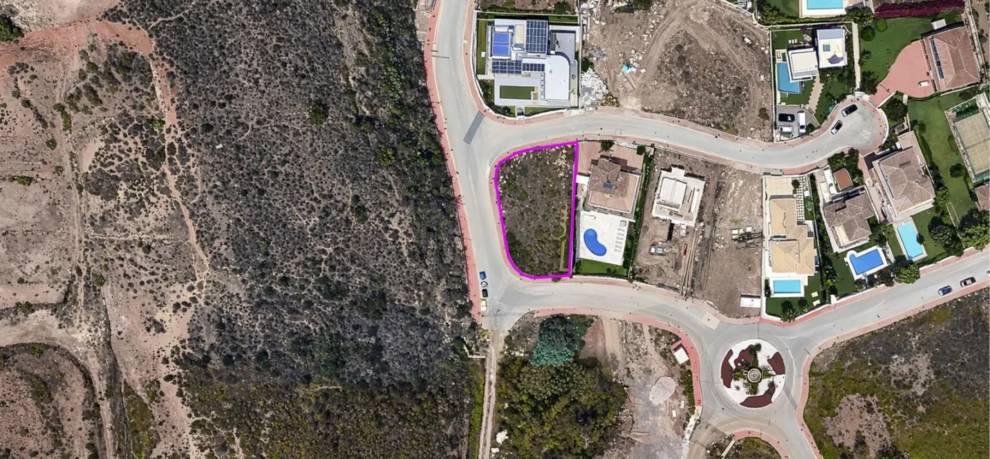 Venta de parcela residencial en Mijas 1