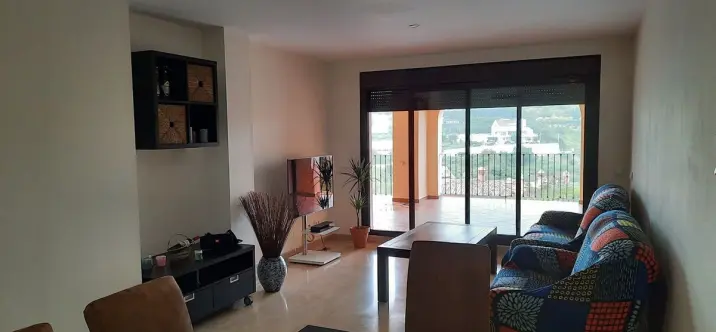 Продажа апартаментов на среднем этаже в Estepona 3