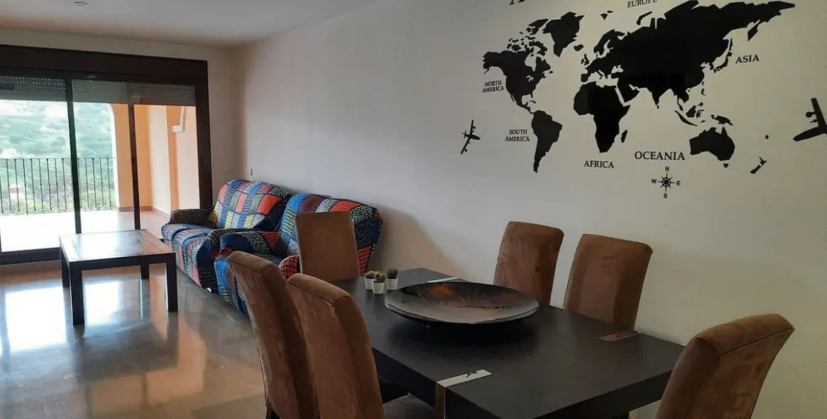 Продажа апартаментов на среднем этаже в Estepona 5