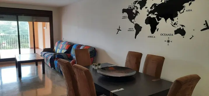 Продажа апартаментов на среднем этаже в Estepona 4