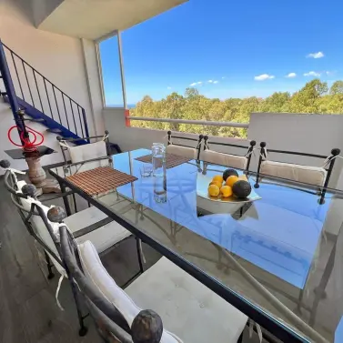 Sale of penthouse in Estepona