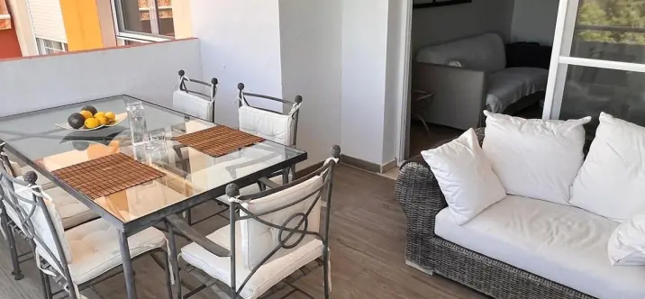 Sale of penthouse in Estepona 1