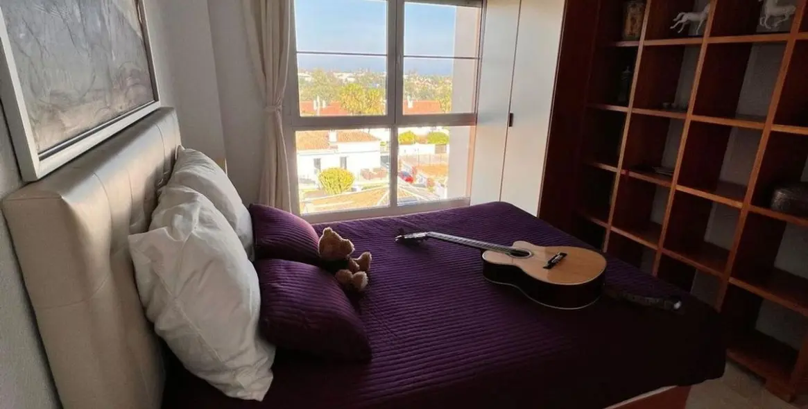 Sale of penthouse in Estepona 8