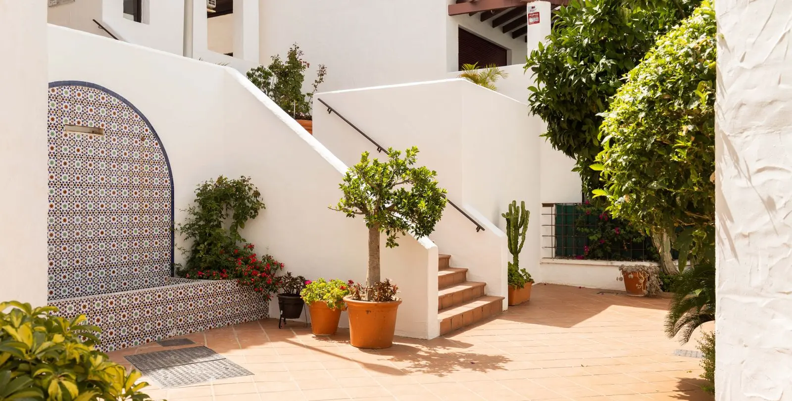 Продажа апартаментов на среднем этаже в Nueva Andalucía 24