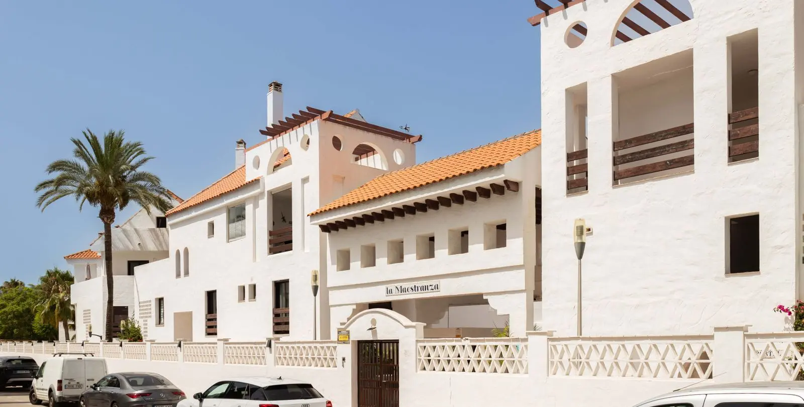 Продажа апартаментов на среднем этаже в Nueva Andalucía 25