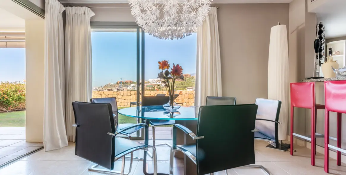 Venta de apartamento en planta baja en Los Flamingos 3