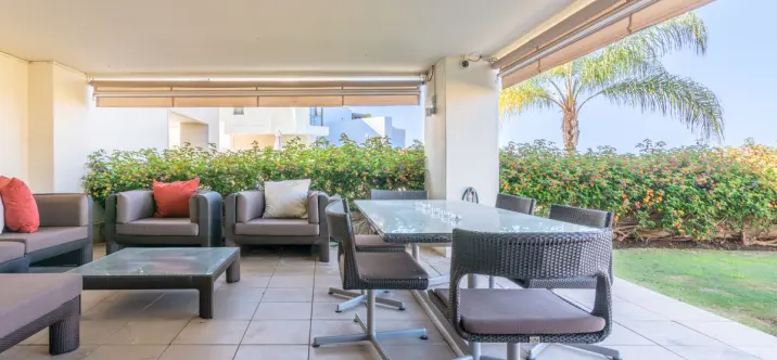 Venta de apartamento en planta baja en Los Flamingos 3