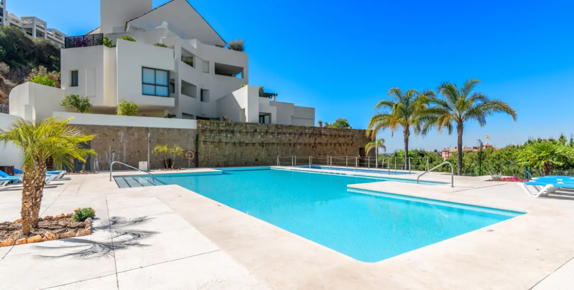 Venta de apartamento en planta baja en Los Flamingos 7