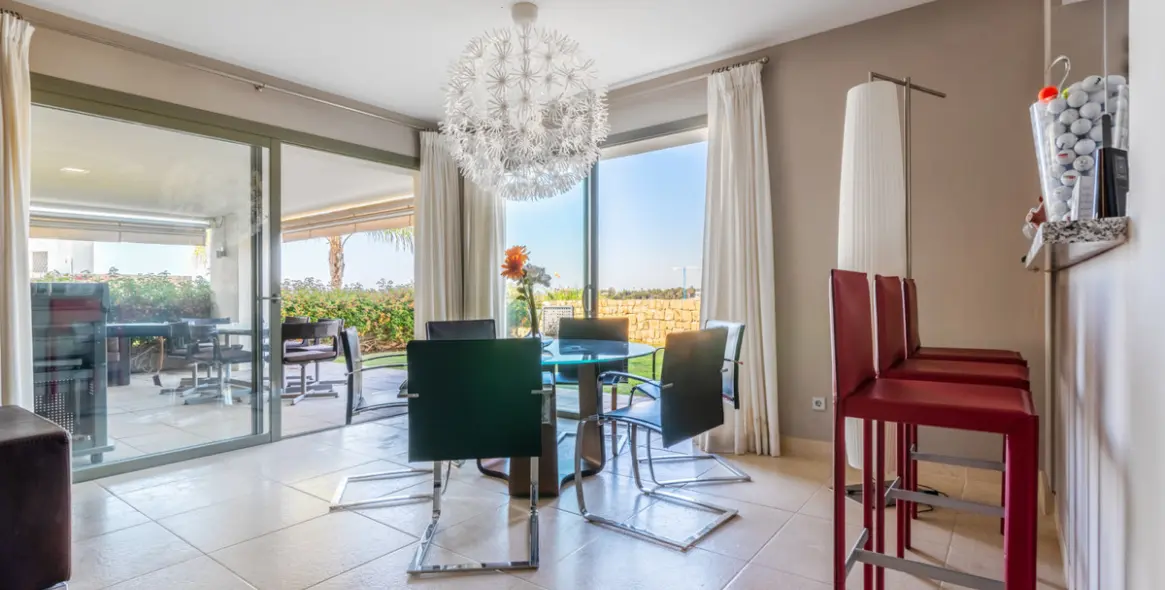 Venta de apartamento en planta baja en Los Flamingos 9