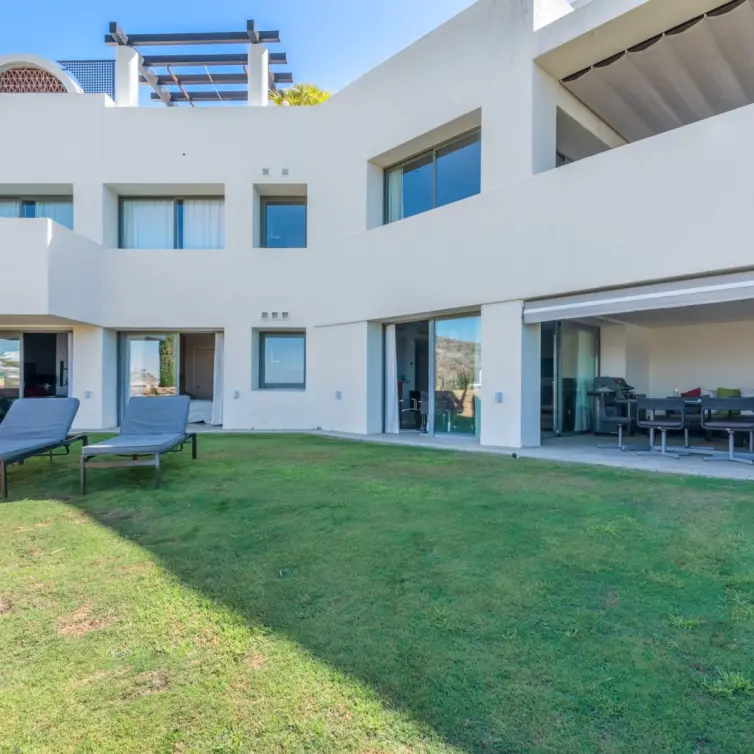 Sale of ground floor apartment in Los Flamingos