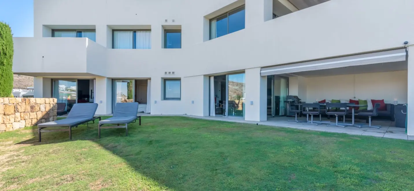 Sale of ground floor apartment in Los Flamingos 1