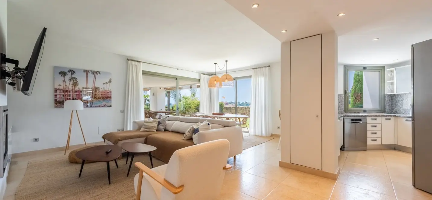 Sale of ground floor apartment in Los Flamingos 3