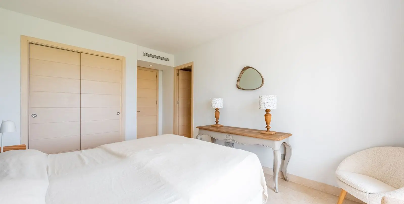 Sale of ground floor apartment in Los Flamingos 16