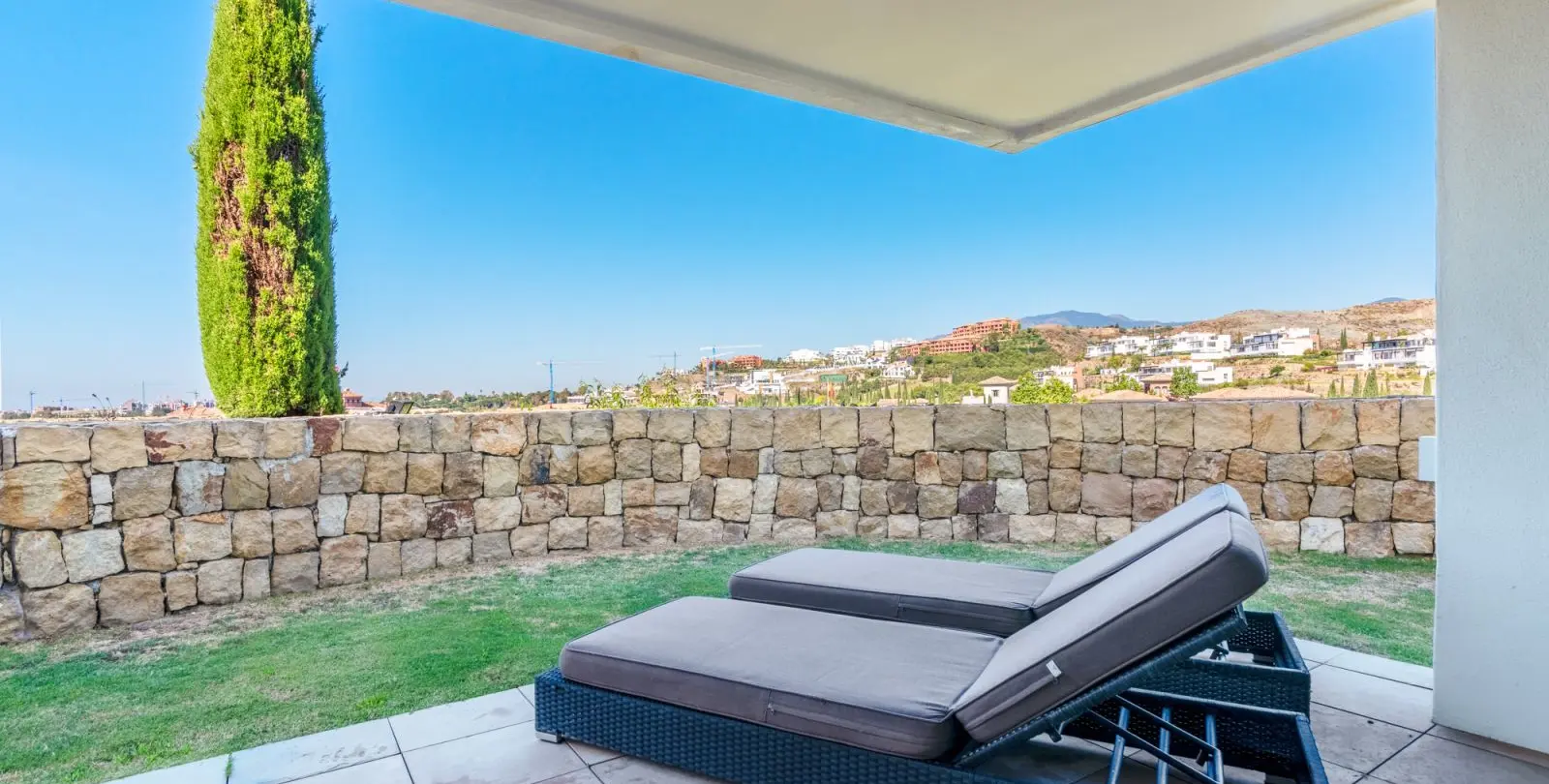 Sale of ground floor apartment in Los Flamingos 21