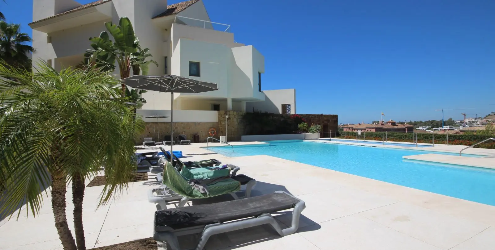 Sale of ground floor apartment in Los Flamingos 23