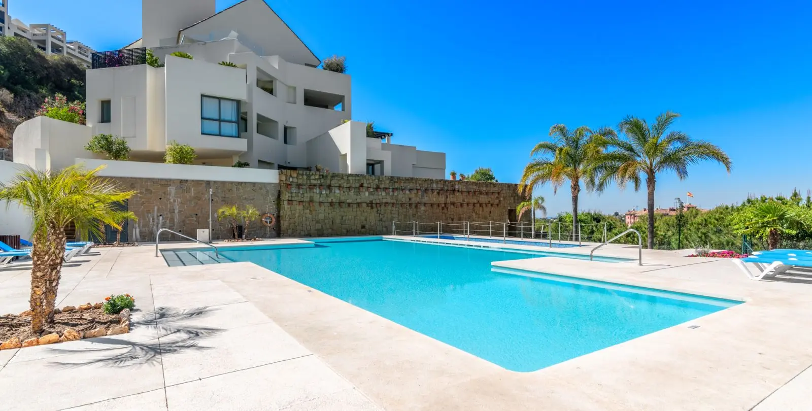 Sale of ground floor apartment in Los Flamingos 24