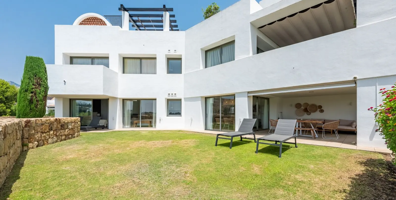 Sale of ground floor apartment in Los Flamingos 38