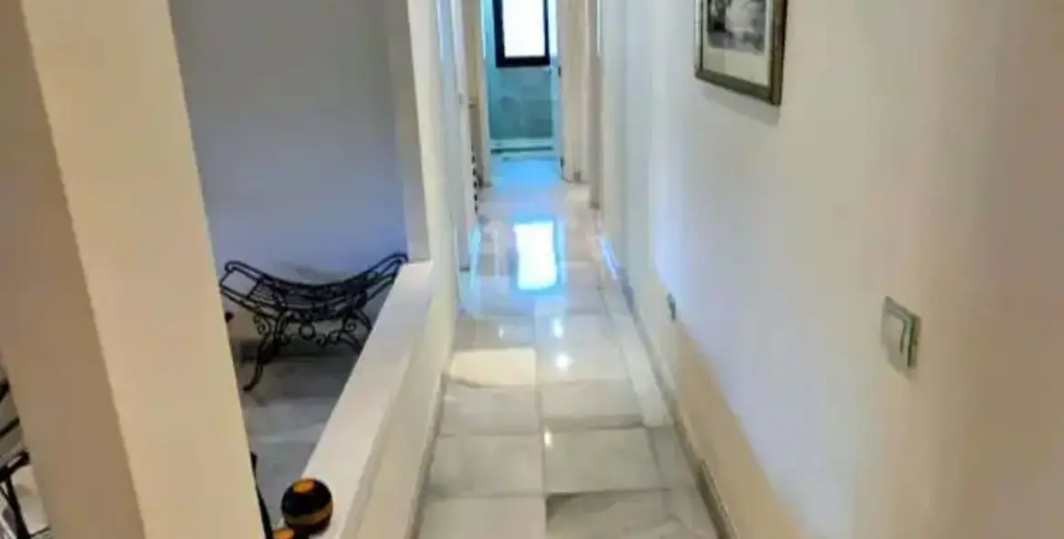 Sale of middle floor apartment in Estepona 7