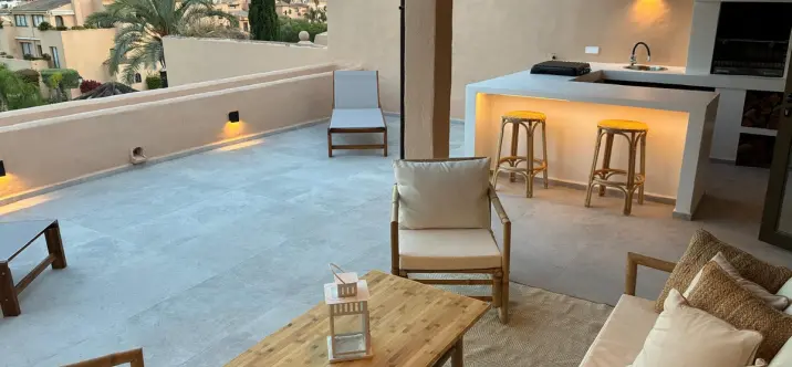 Sale of penthouse duplex in Estepona 0
