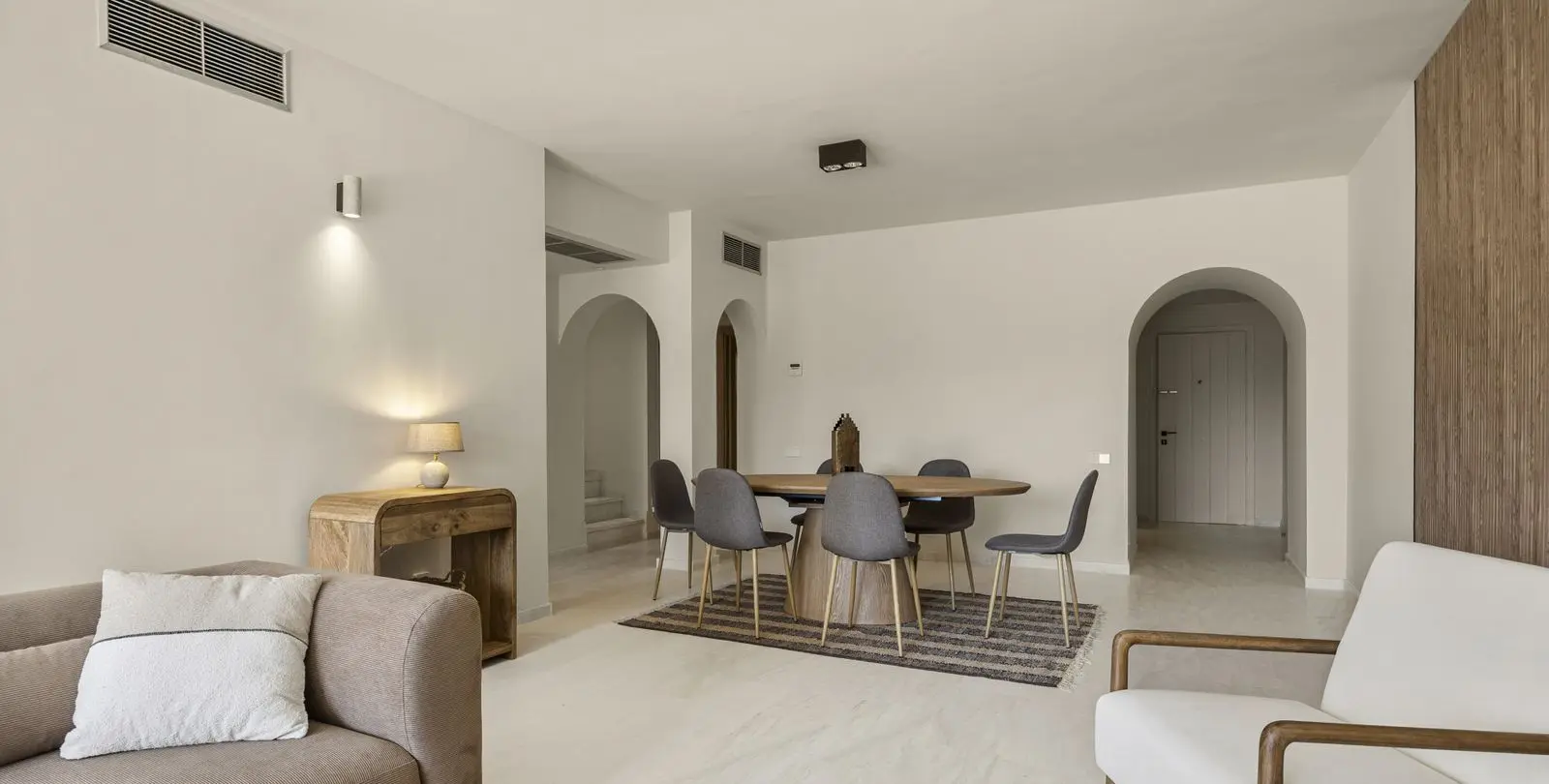 Продажа двухуровневого пентхауса в Estepona 6