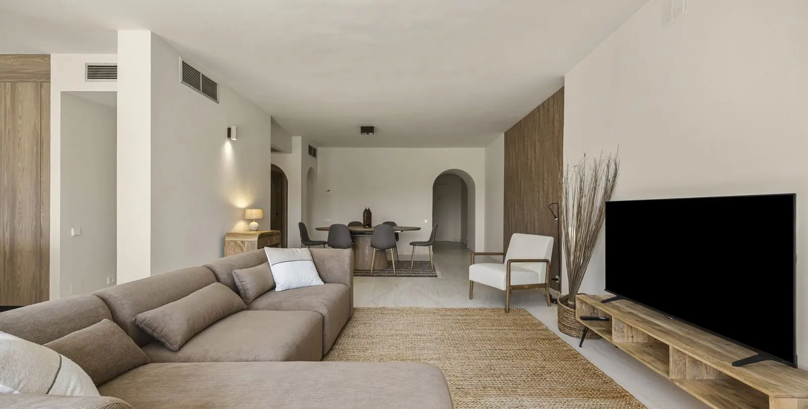 Продажа двухуровневого пентхауса в Estepona 9