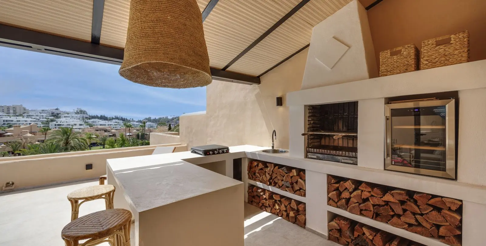 Продажа двухуровневого пентхауса в Estepona 25
